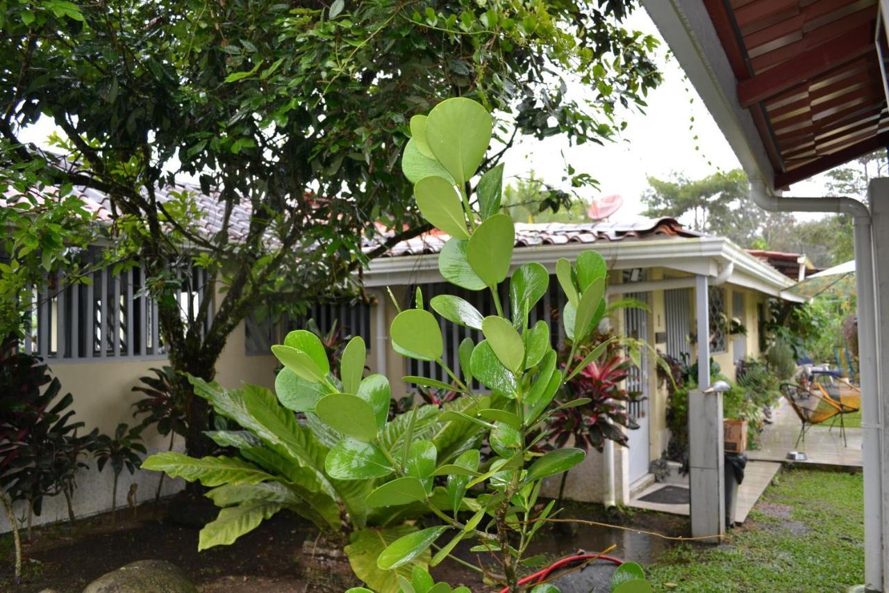 Casa Sophia 3 Listings Apartment 1 Or Apartment 2 Separately Or Apt 1 And 2 Together All With Fo Internet Guápiles Exterior foto